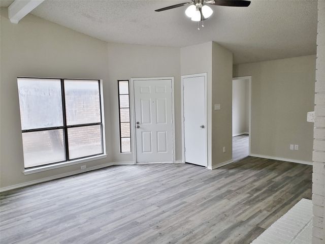 1415 Smokehouse Street, Mesquite, TX 75149