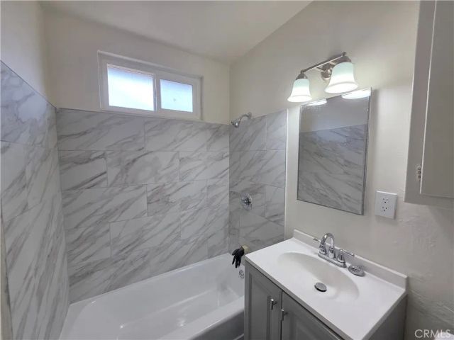 20760 Hartland, Winnetka, CA 91306