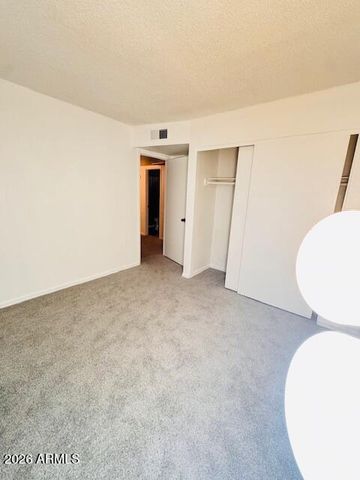 3221 W ROYAL PALM Road W, Phoenix, AZ 85051