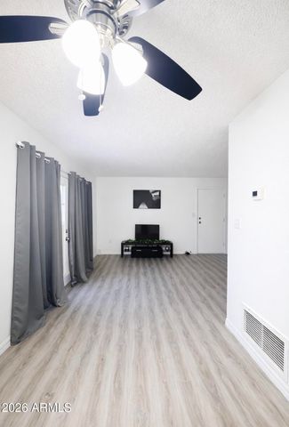 3221 W ROYAL PALM Road W, Phoenix, AZ 85051