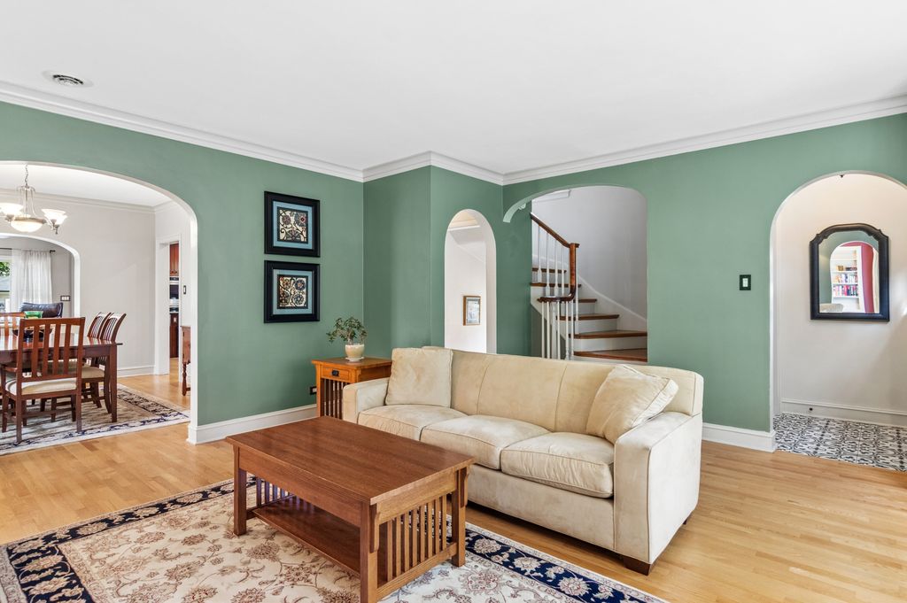 6760 N Jean Avenue, Chicago, IL 60646 — photo 3