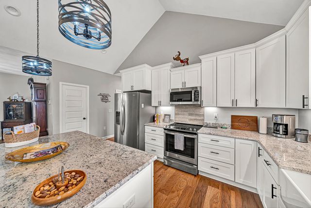 42 Island Green RD, Daleville, VA 24083