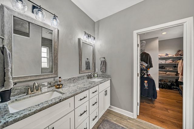 42 Island Green RD, Daleville, VA 24083