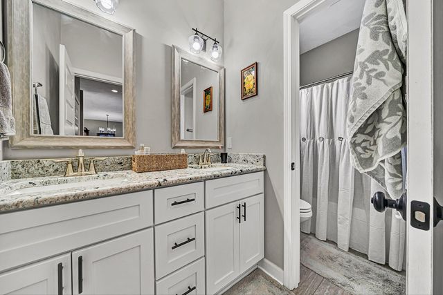 42 Island Green RD, Daleville, VA 24083