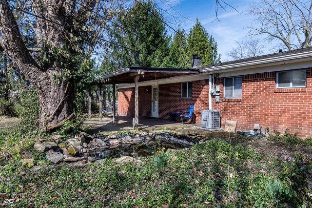 11625 E Welland Street, Cumberland, IN 46229