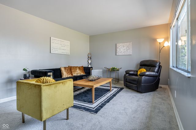 11625 E Welland Street, Cumberland, IN 46229