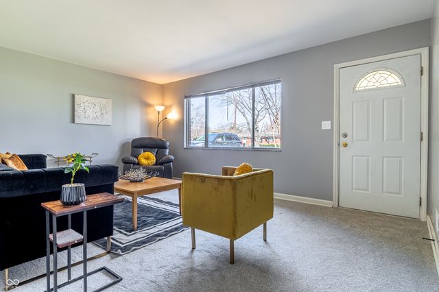 11625 E Welland Street, Cumberland, IN 46229