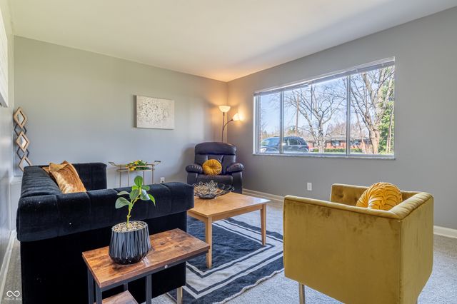 11625 E Welland Street, Cumberland, IN 46229