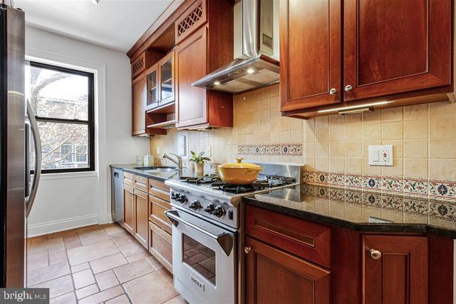 3100 CONNECTICUT AVE NW #329, Washington, DC 20008