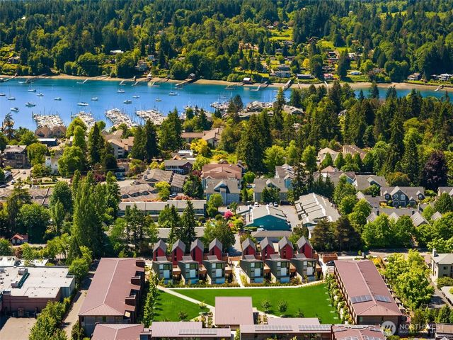 226 Canopy Path NW, Bainbridge Island, WA 98110