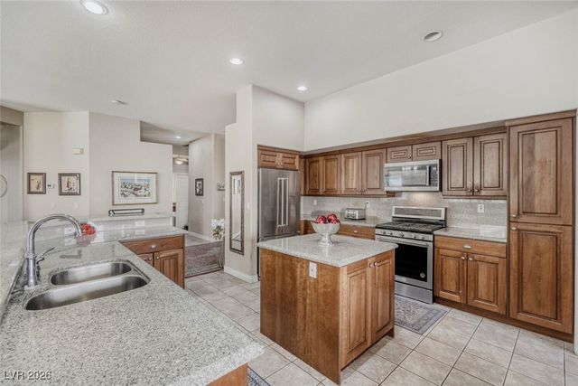 111 Ocean Harbour Lane, Las Vegas, NV 89148