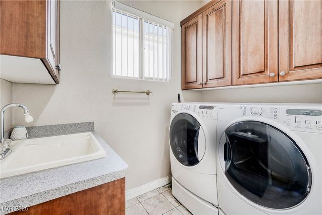 111 Ocean Harbour Lane, Las Vegas, NV 89148