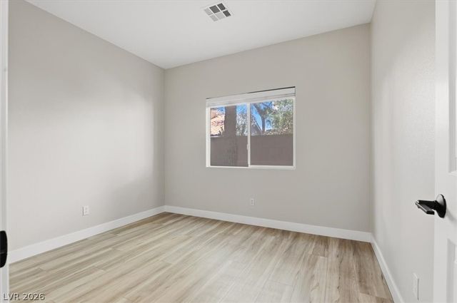 10408 Sloping Hill Avenue, Las Vegas, NV 89129