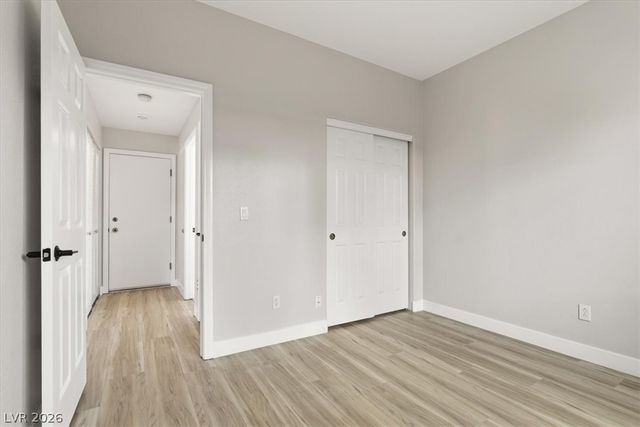 10408 Sloping Hill Avenue, Las Vegas, NV 89129