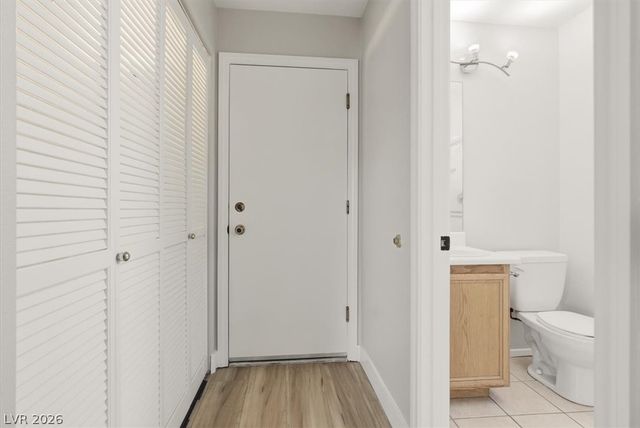 10408 Sloping Hill Avenue, Las Vegas, NV 89129