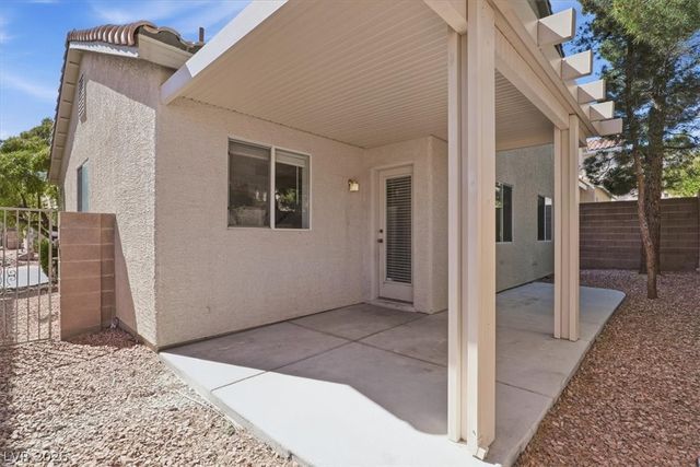 10408 Sloping Hill Avenue, Las Vegas, NV 89129
