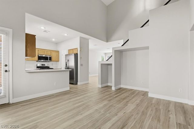 10408 Sloping Hill Avenue, Las Vegas, NV 89129