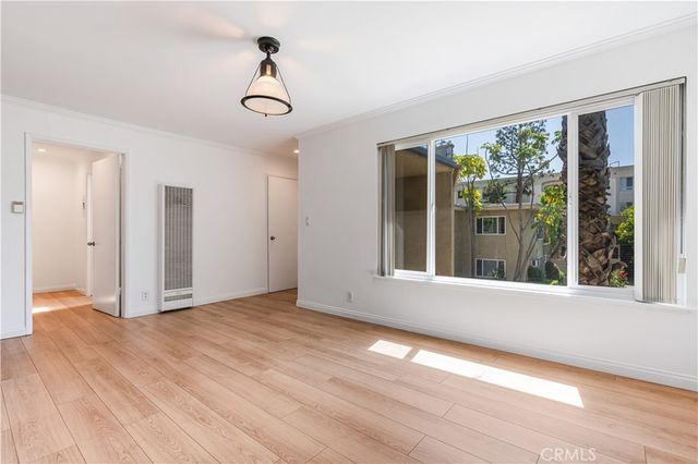 11138 Aqua Vista Street 49, Studio City, CA 91602