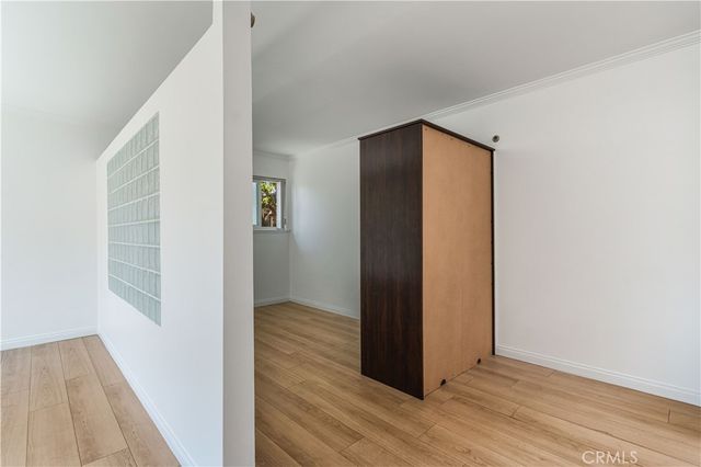 11138 Aqua Vista Street 49, Studio City, CA 91602