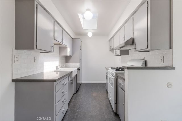 11138 Aqua Vista Street 49, Studio City, CA 91602