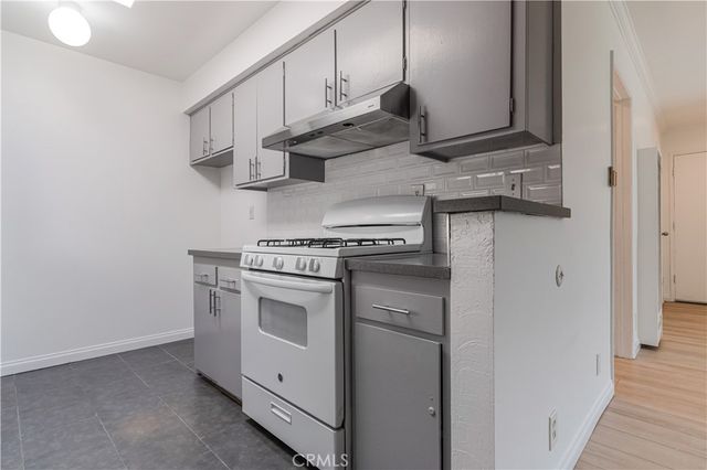 11138 Aqua Vista Street 49, Studio City, CA 91602