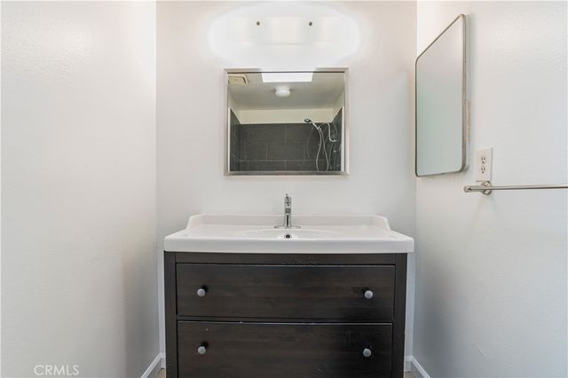 11138 Aqua Vista Street 49, Studio City, CA 91602