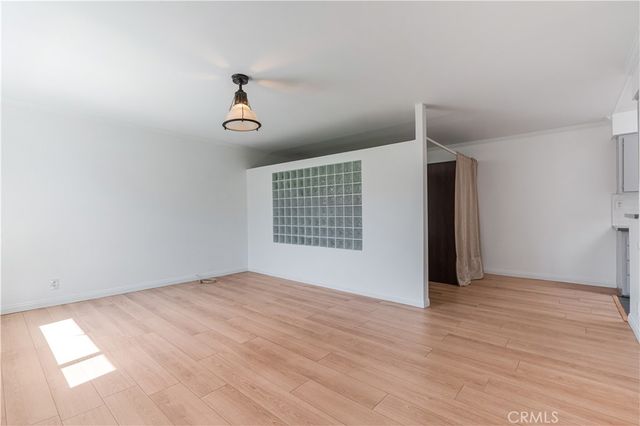 11138 Aqua Vista Street 49, Studio City, CA 91602