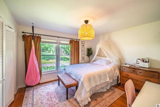 4242 Forrest Ave, Paducah, KY 42001