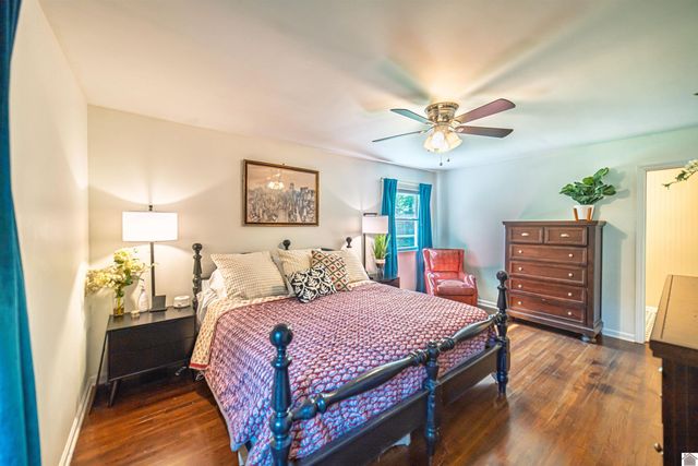 4242 Forrest Ave, Paducah, KY 42001