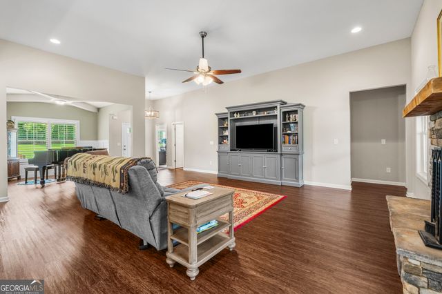217 Courtland Road, Brooks, GA 30205