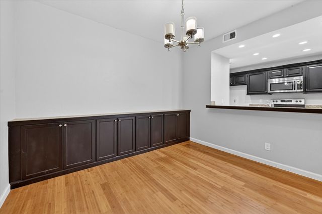 8601 Park Lane 721, Dallas, TX 75231