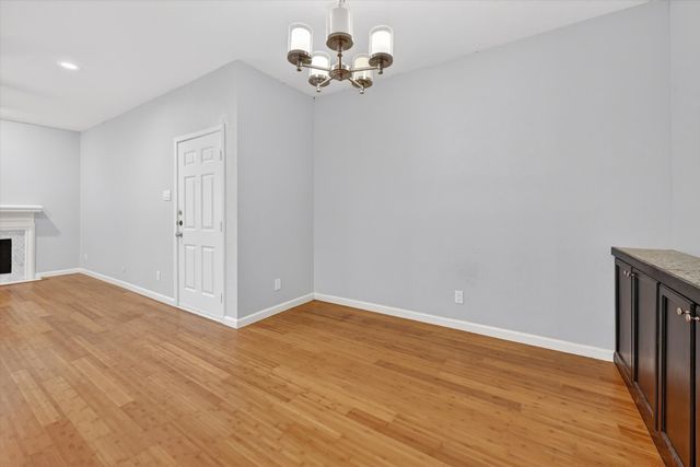 8601 Park Lane 721, Dallas, TX 75231