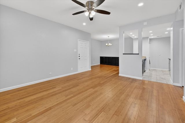 8601 Park Lane 721, Dallas, TX 75231