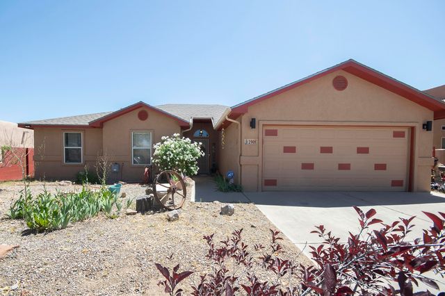 2908 Dona Teresa Place SW, Albuquerque, NM 87121