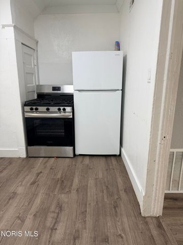 2026 Hawthorne Street, Toledo, OH 43606