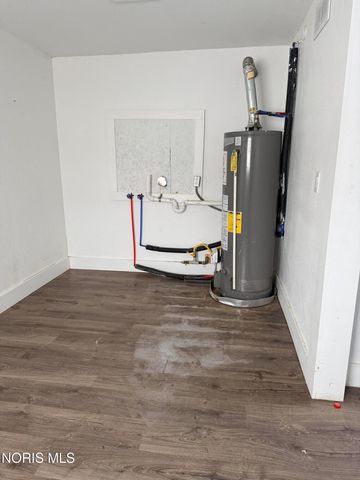 2026 Hawthorne Street, Toledo, OH 43606