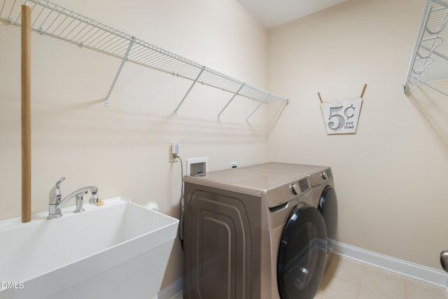 364 Roberts Ridge Drive, Cary, NC 27513