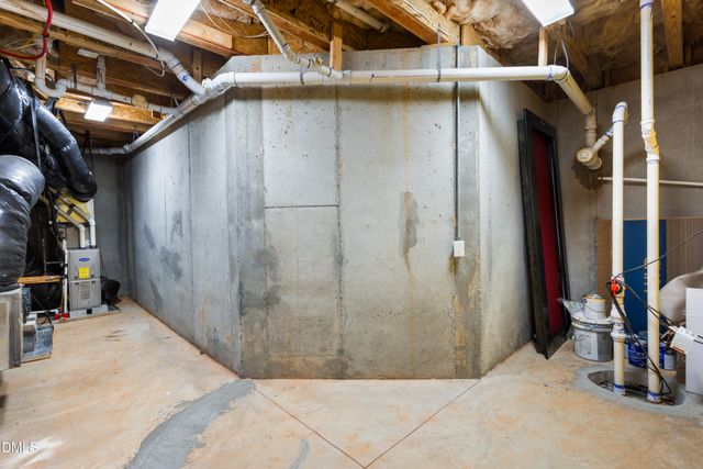 364 Roberts Ridge Drive, Cary, NC 27513