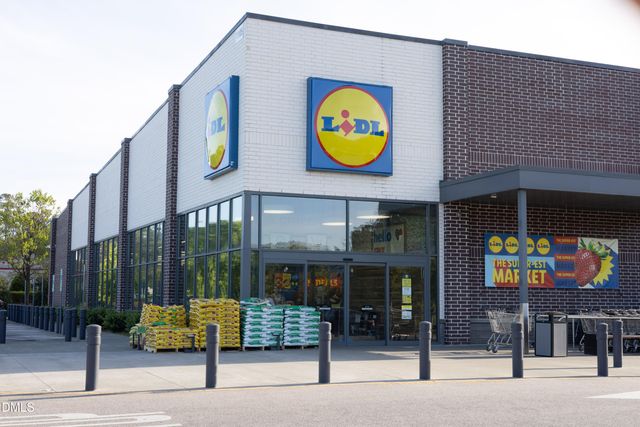 364 Roberts Ridge Drive, Cary, NC 27513