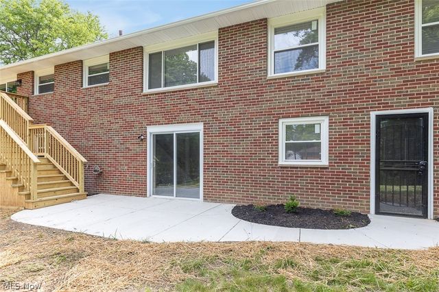 2429 Thurmont Road, Akron, OH 44313