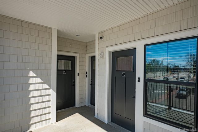 1100 New York Avenue 104, Huntington Station, NY 11746