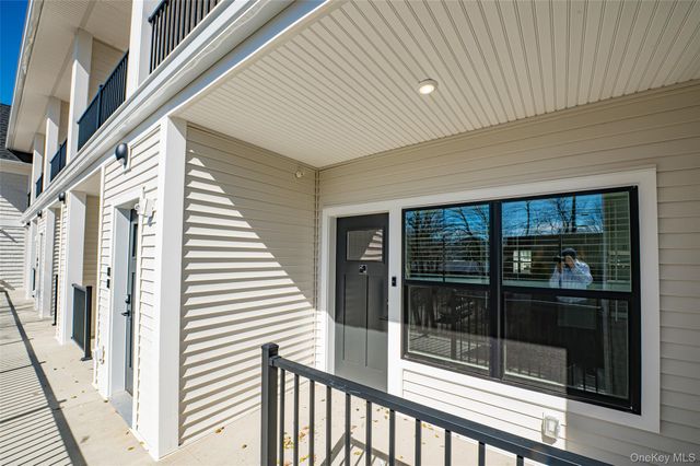 1100 New York Avenue 104, Huntington Station, NY 11746