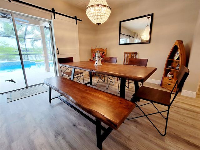 2142 Harwick Circle SW, Vero Beach, FL 32968