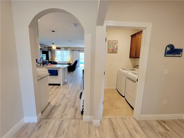 2142 Harwick Circle SW, Vero Beach, FL 32968