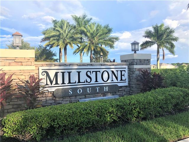 2142 Harwick Circle SW, Vero Beach, FL 32968