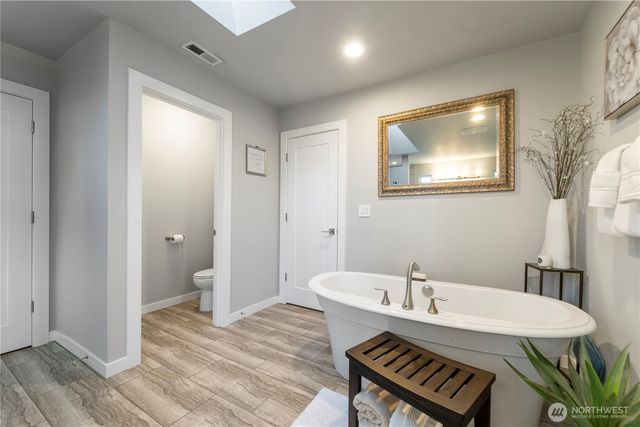 1225 Adams Street, Steilacoom, WA 98388