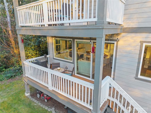 1225 Adams Street, Steilacoom, WA 98388