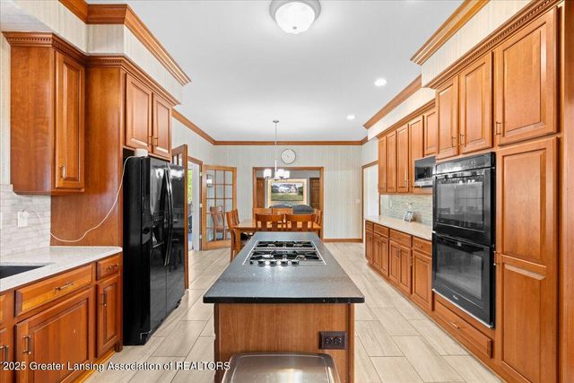 9760 Blue Heron Drive, Eaton Rapids, MI 48827