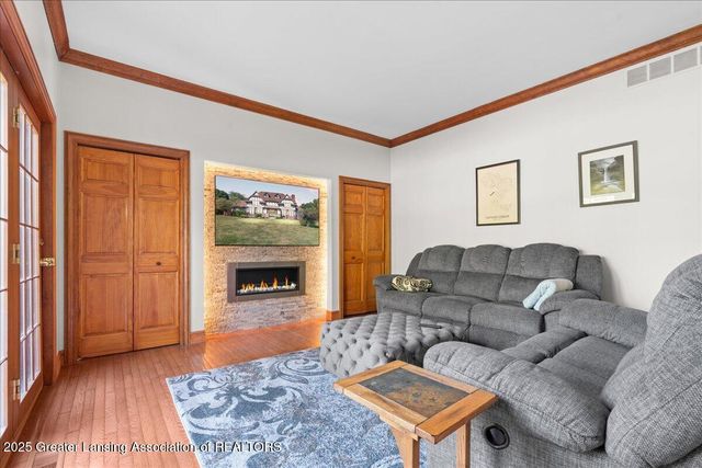 9760 Blue Heron Drive, Eaton Rapids, MI 48827