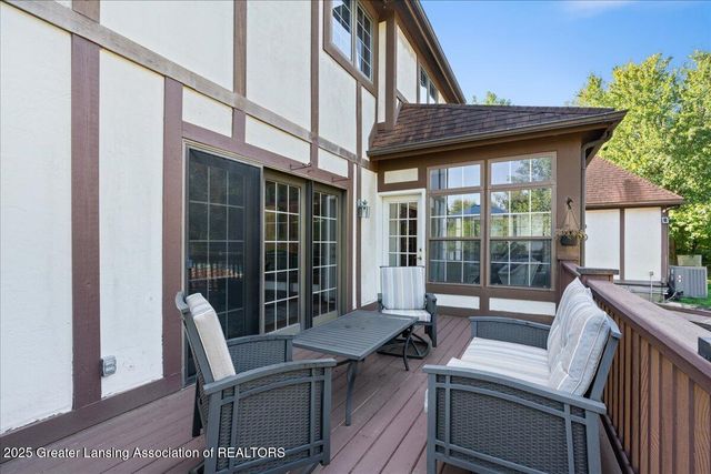 9760 Blue Heron Drive, Eaton Rapids, MI 48827